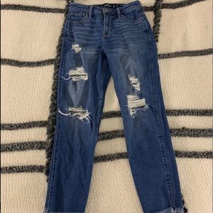 Hollister Hi-Rise Mom Jean